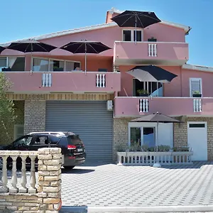 Apartament Studio Diva&vlado, Sukošan